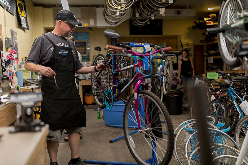 Mountain Equipment Recyclers Store 04 Mountain Equipment Recyclers